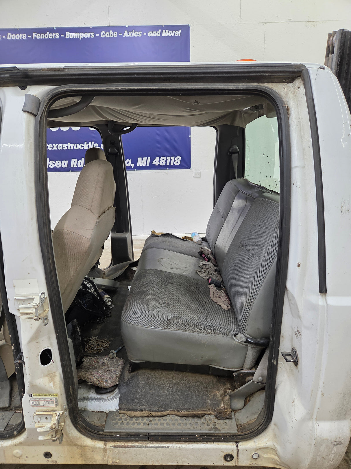 1999-2007 Ford Super Duty F250 F350 F450 F550 4 Door Crew Cab