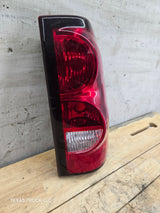 2003-2007 Chevrolet Silverado 1500 2500 3500 HD RH Passenger Side Tail Light