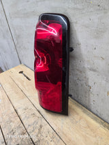 2003-2007 Chevrolet Silverado 1500 2500 3500 HD RH Passenger Side Tail Light
