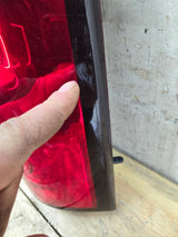 2003-2007 Chevrolet Silverado 1500 2500 3500 HD RH Passenger Side Tail Light