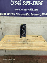 2003-2007 Chevrolet Silverado 1500 2500 3500 HD RH Passenger Side Tail Light