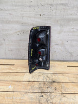 2003-2007 Chevrolet Silverado 1500 2500 3500 HD RH Passenger Side Tail Light