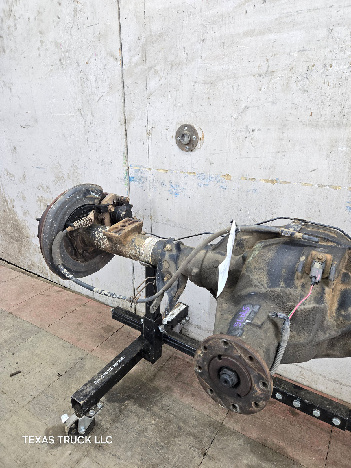 2005-2007 Ford Super Duty F250 F350 SRW Rear Axle 3.73 Gear Ratio 260k Miles