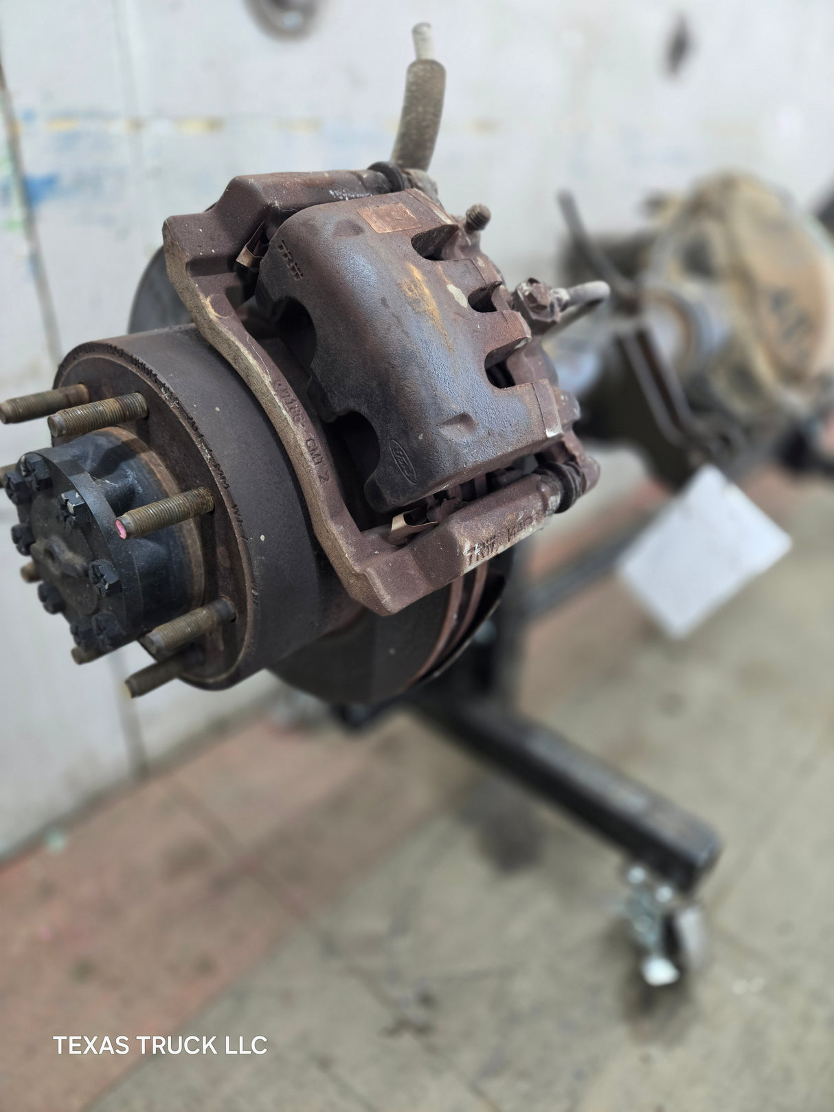 2008-2010 Ford Super Duty F250 F350 SRW Rear Axle 4.10 Gear Ratio