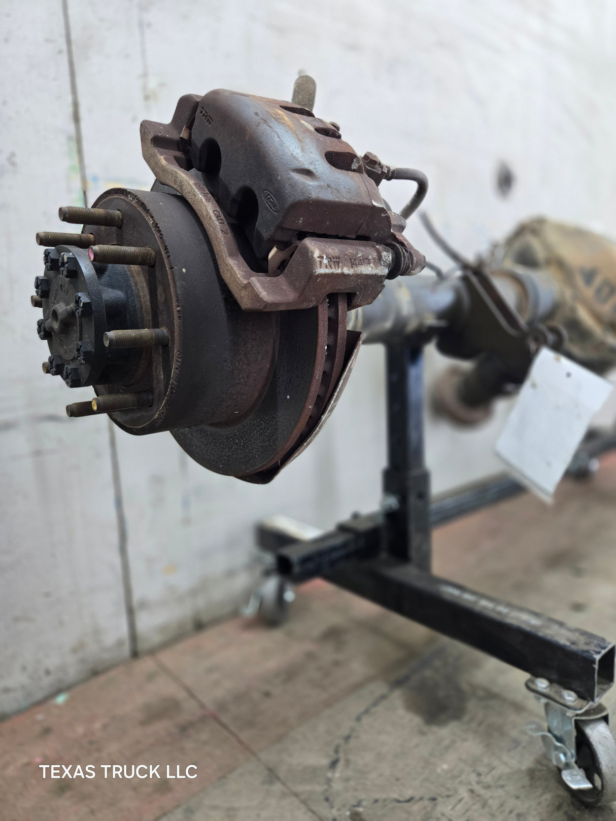 2008-2010 Ford Super Duty F250 F350 SRW Rear Axle 4.10 Gear Ratio