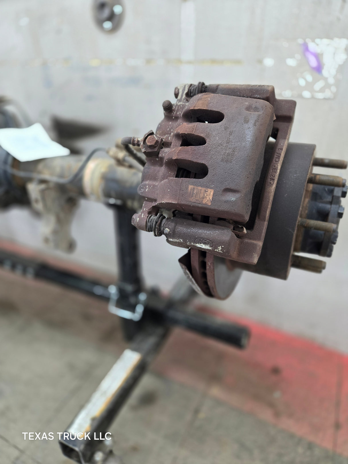 2008-2010 Ford Super Duty F250 F350 SRW Rear Axle 4.10 Gear Ratio