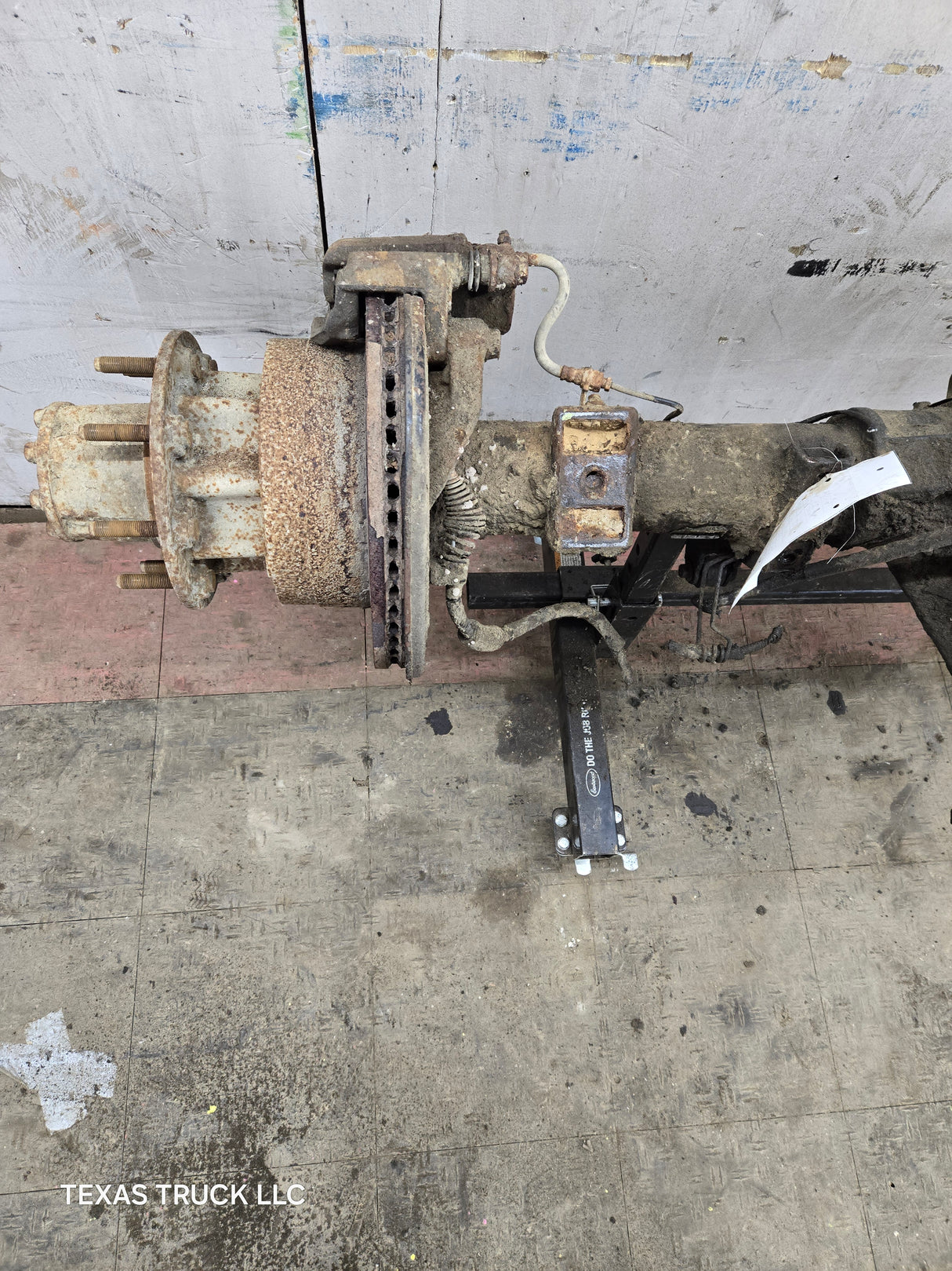 2013-2016 Ford Super Duty F350 Cab Chassis Rear Axle 4.10 Gear Ratio Rear End 237k miles