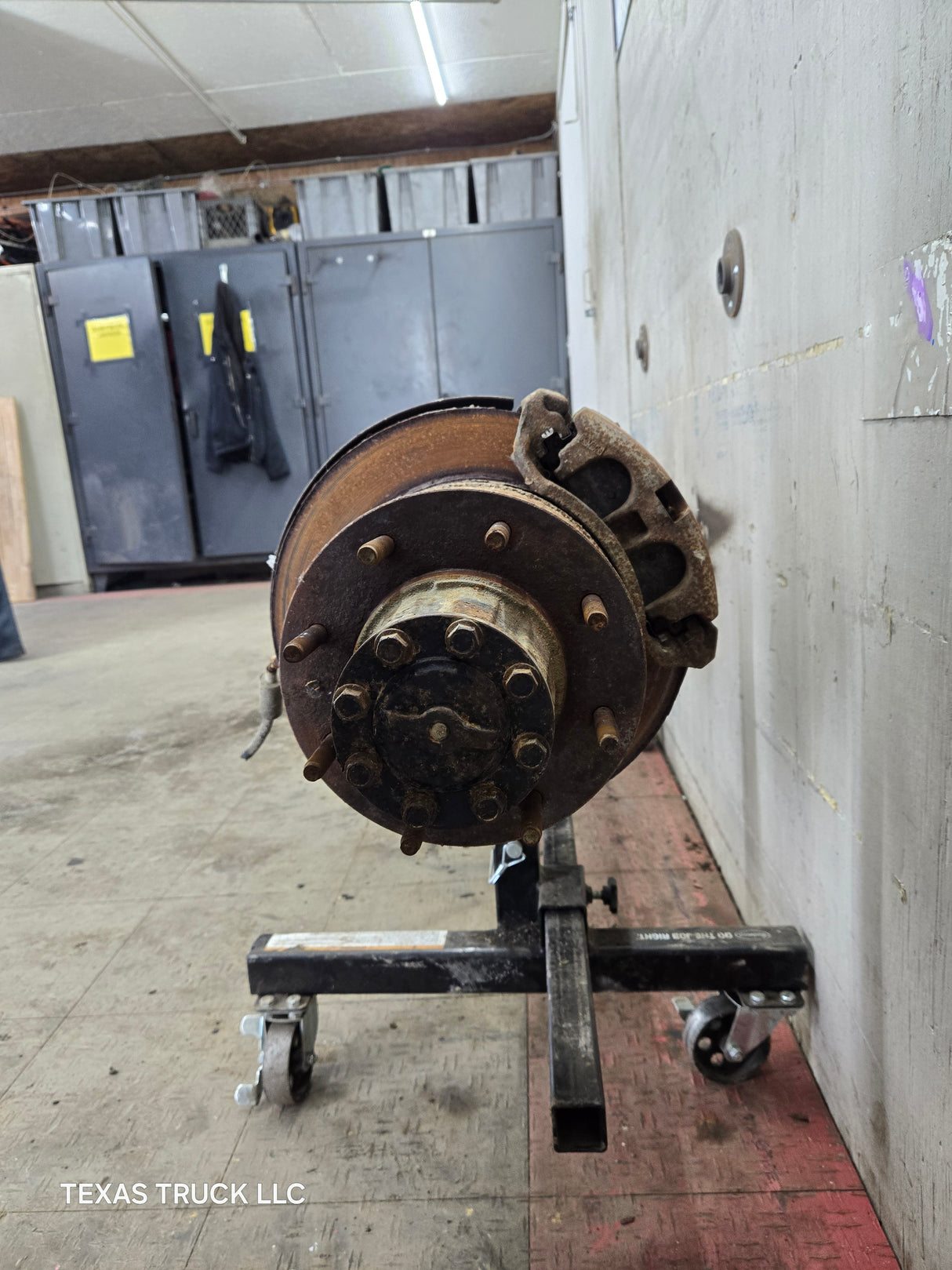 2013-2016 Ford Super Duty F350 Cab Chassis Rear Axle 4.10 Gear Ratio Rear End 237k miles