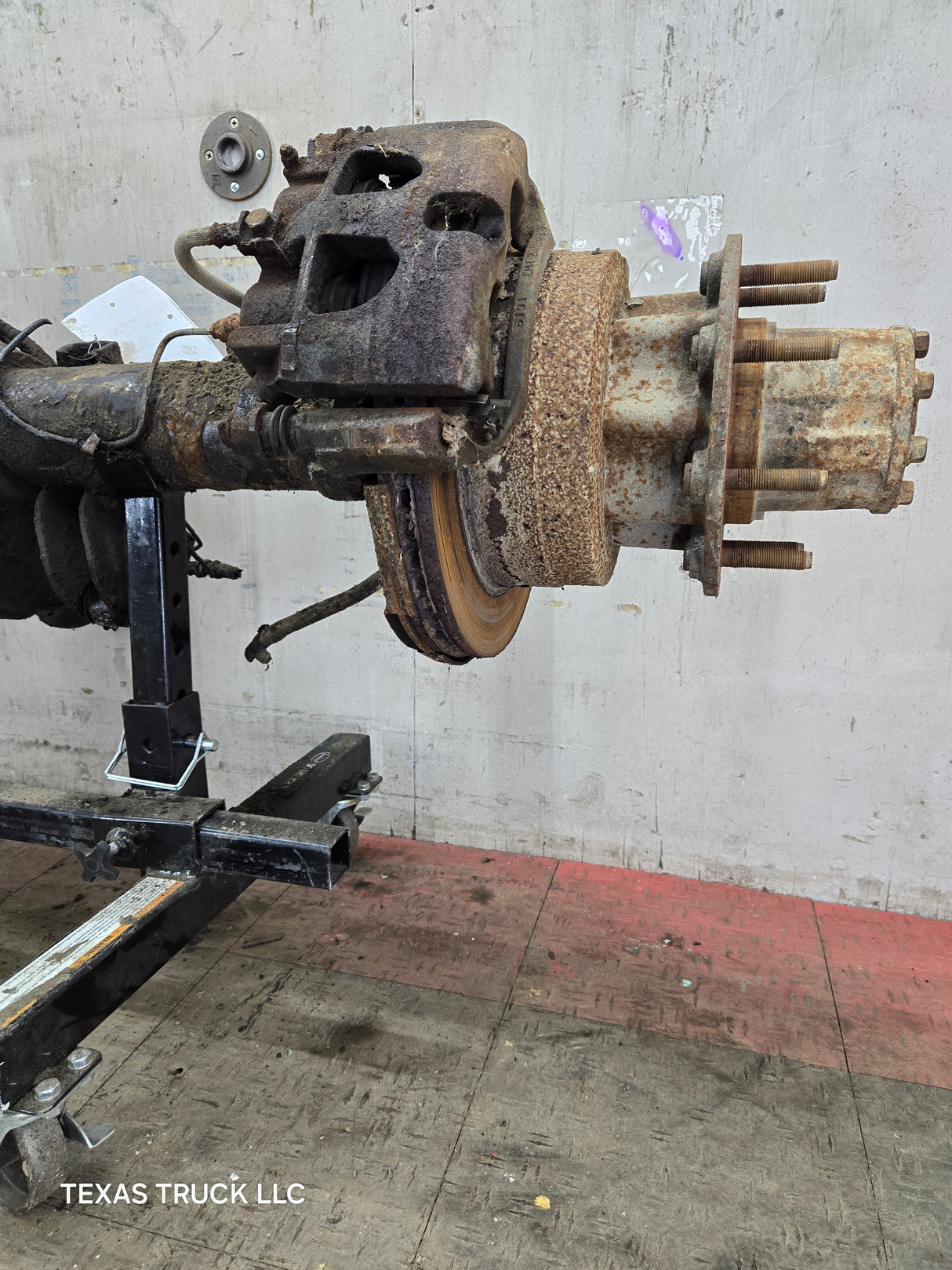 2013-2016 Ford Super Duty F350 Cab Chassis Rear Axle 4.10 Gear Ratio Rear End 237k miles