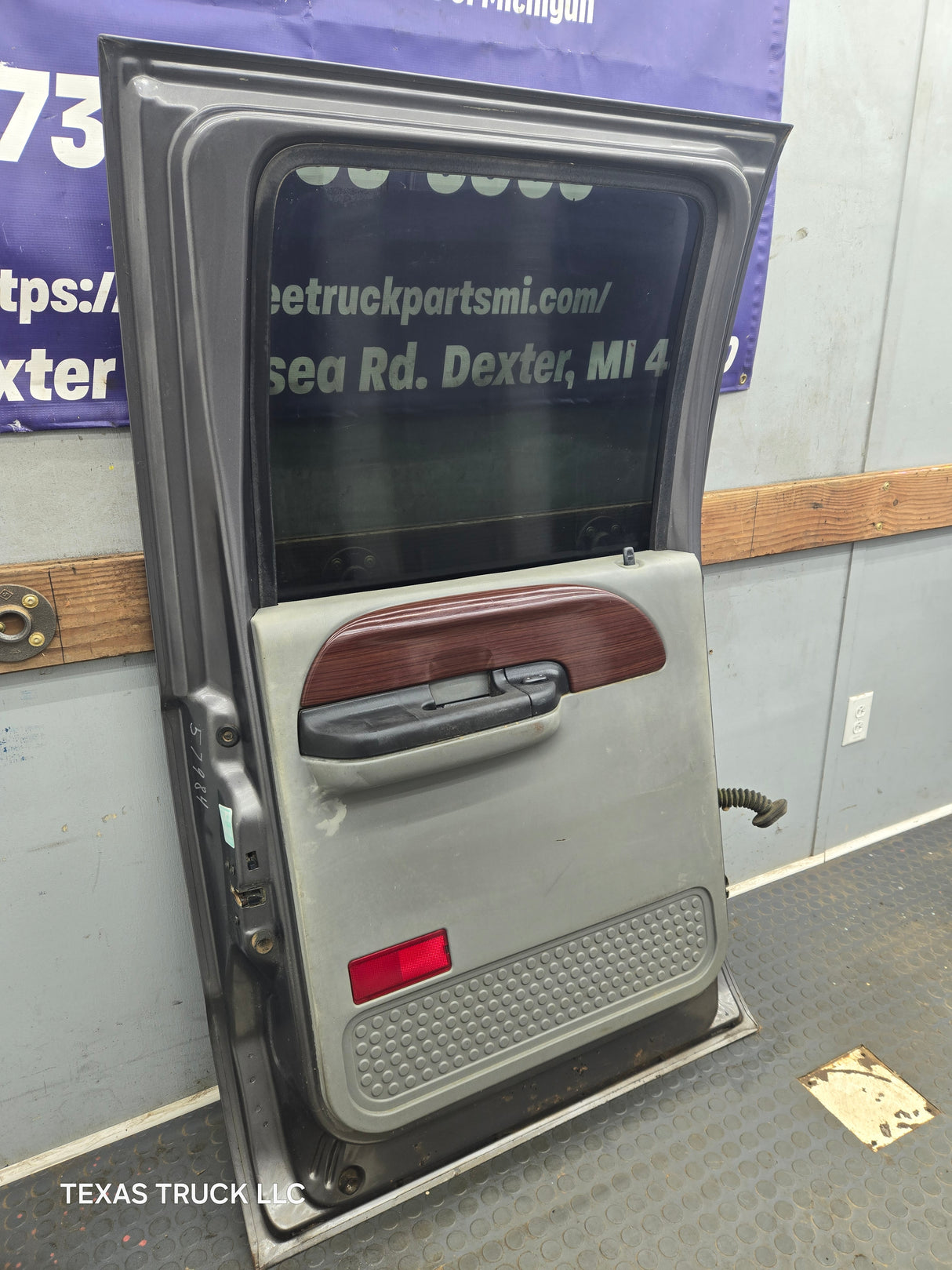 1999-2011 Ford Super Duty LH Driver Side Rear Crew Cab Door F250 F350 F450 F550