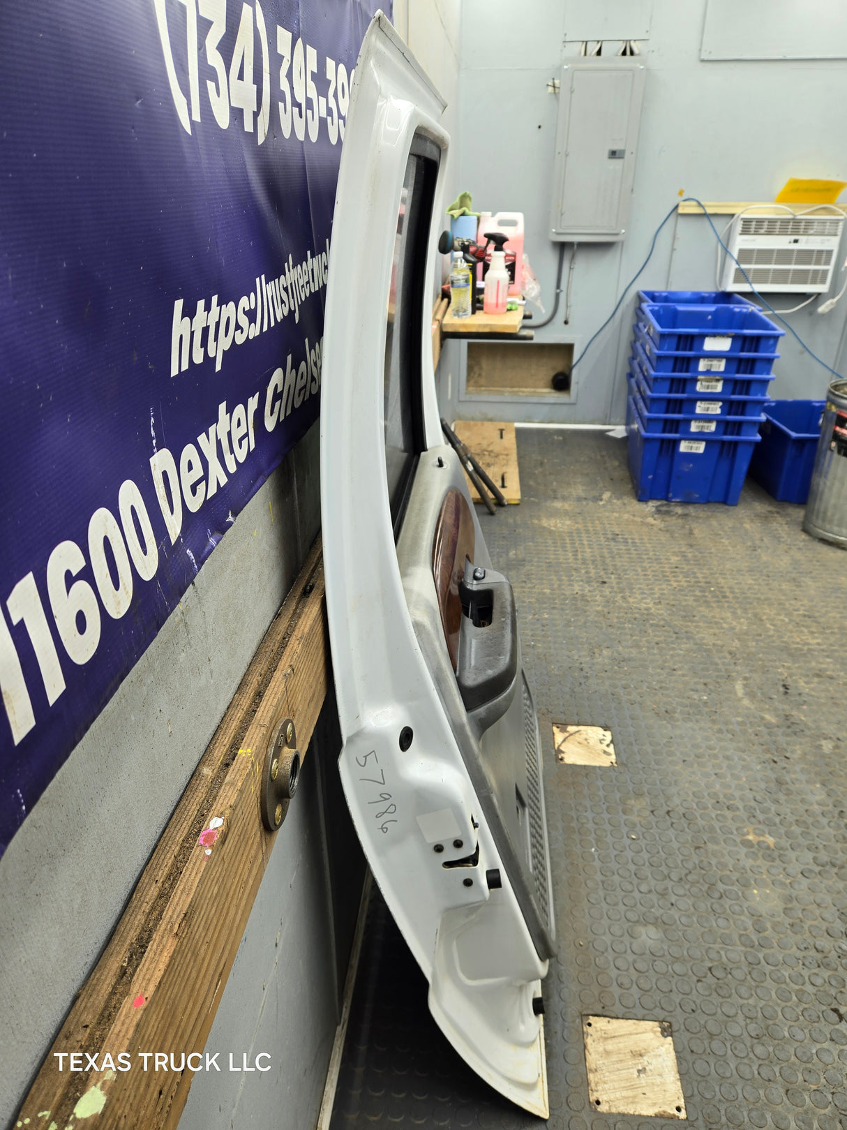 1999-2011 Ford Super Duty LH Driver Side Rear Crew Cab Door F250 F350 F450 F550
