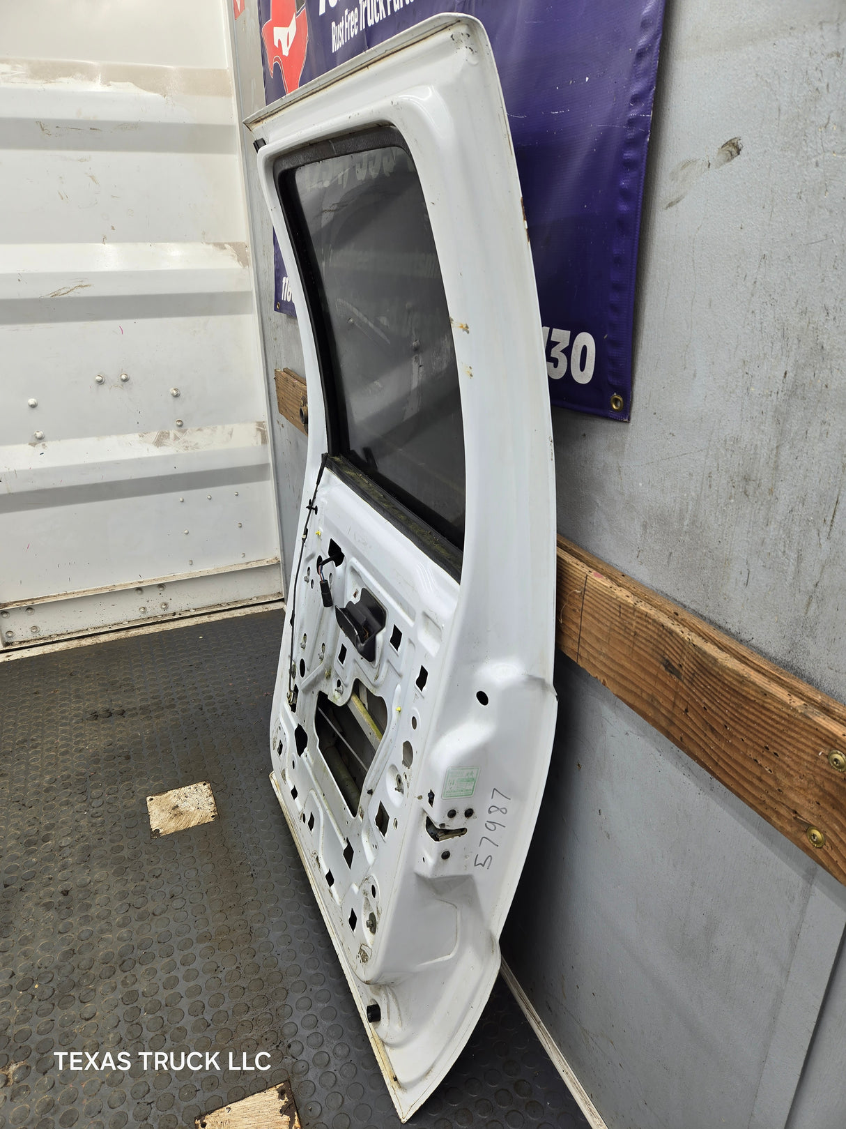 1999-2011 Ford Super Duty RH Passenger Side Rear Crew Cab Door F250 F350 F450 F550