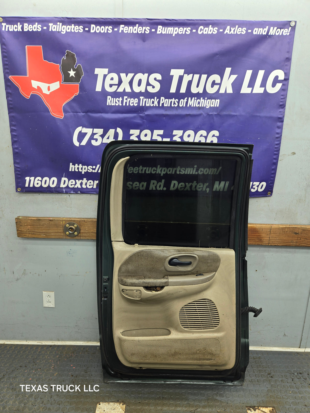 2001-2003 Ford F-150 Driver Side Rear Crew Cab LH door