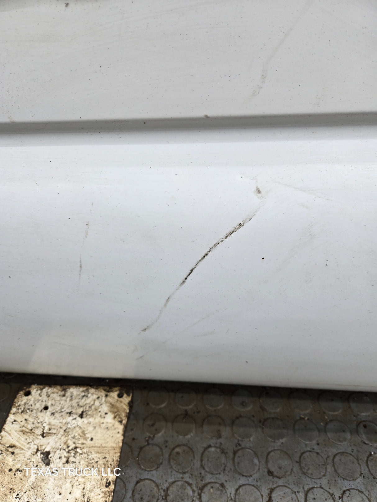 1999-2006 Chevrolet Silverado / GMC Sierra 1500 2500 3500 HD Front Driver Side Door LH