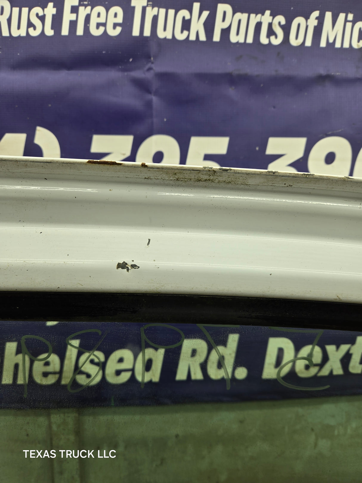 1999-2006 Chevrolet Silverado / GMC Sierra 1500 2500 3500 HD Front Driver Side Door LH