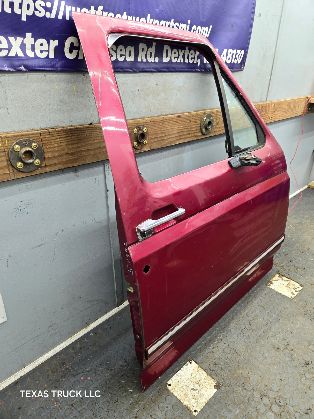 1987-1997 Ford F Series F250 F350 F450 F550 Passenger Side Front Door RH