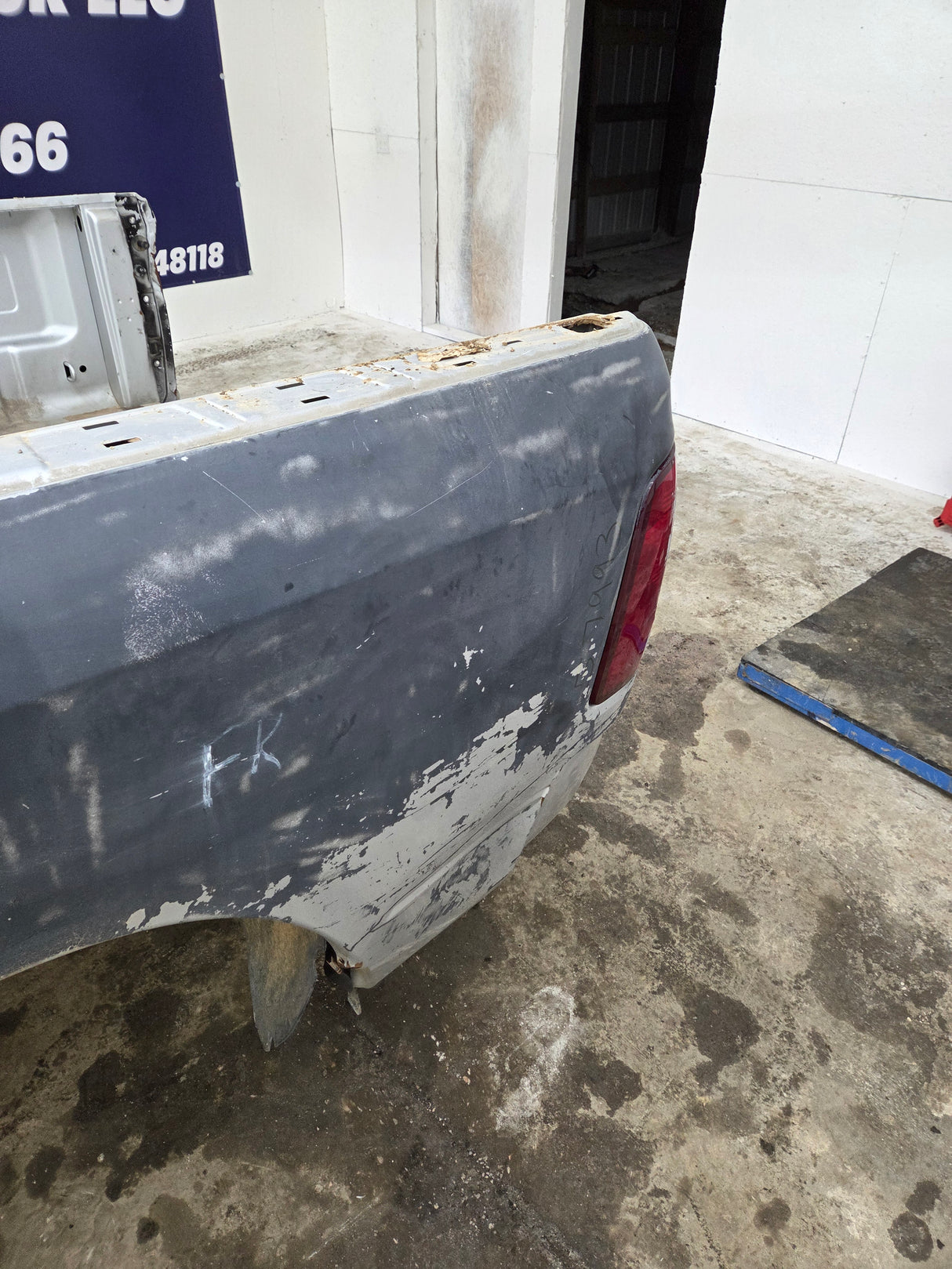 2009-2018 Dodge Ram 4th Gen 1500 2500 3500 6' 4" Short Truck Bed