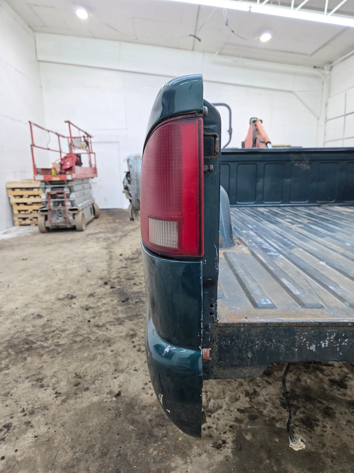 1994-2004 Chevrolet S10 GMC Sonoma 6' Short Truck Bed