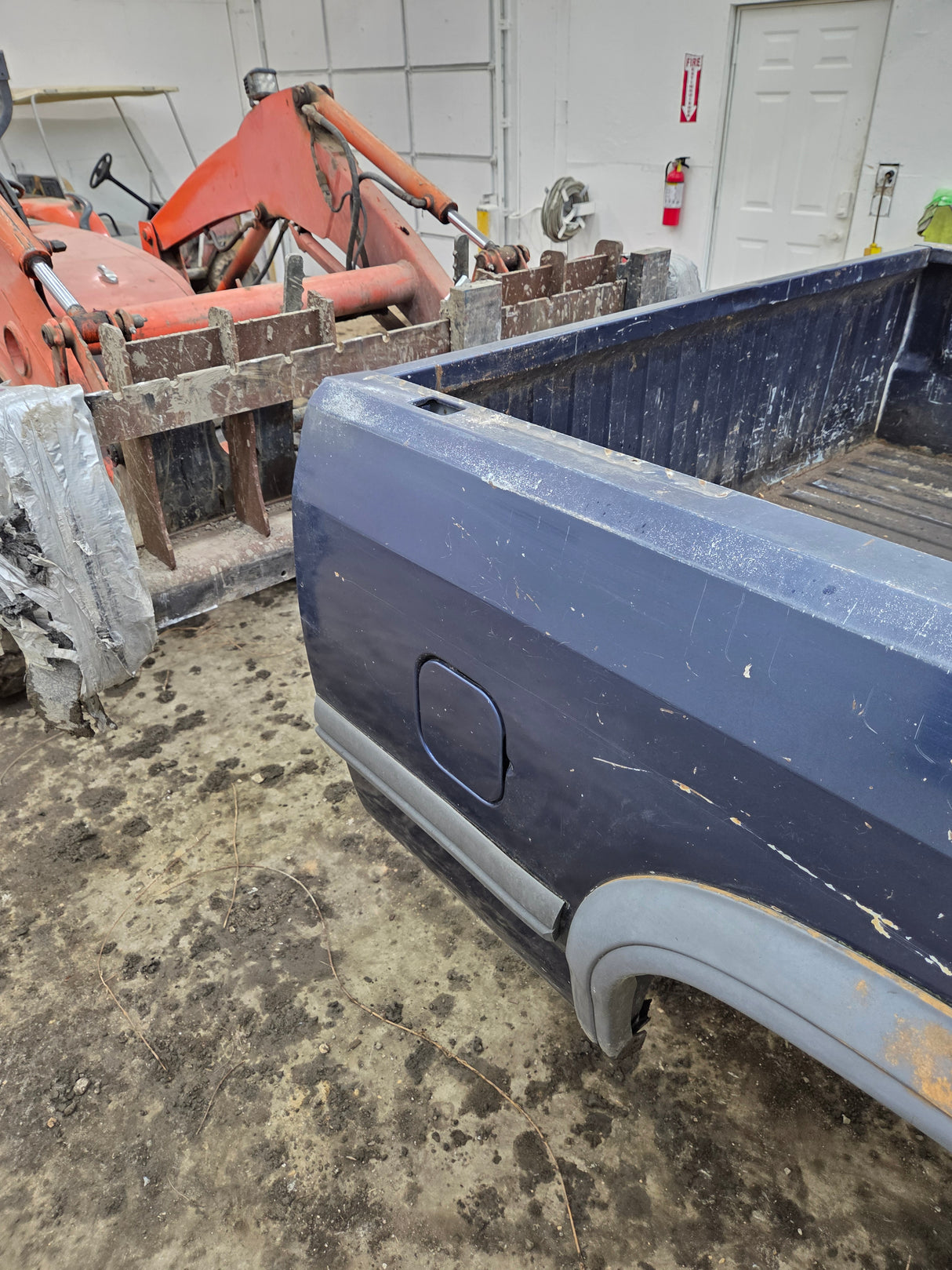 1994-1996 Dodge Dakota 2nd Gen 6' 6" Short Truck Bed