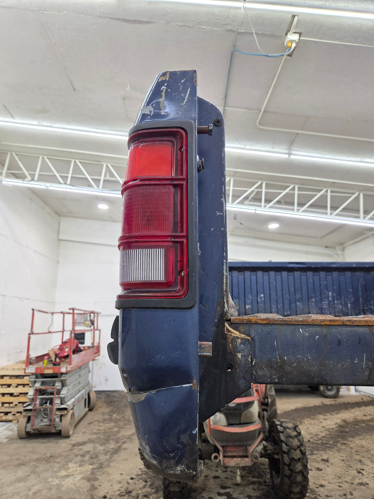 1994-1996 Dodge Dakota 2nd Gen 6' 6" Short Truck Bed