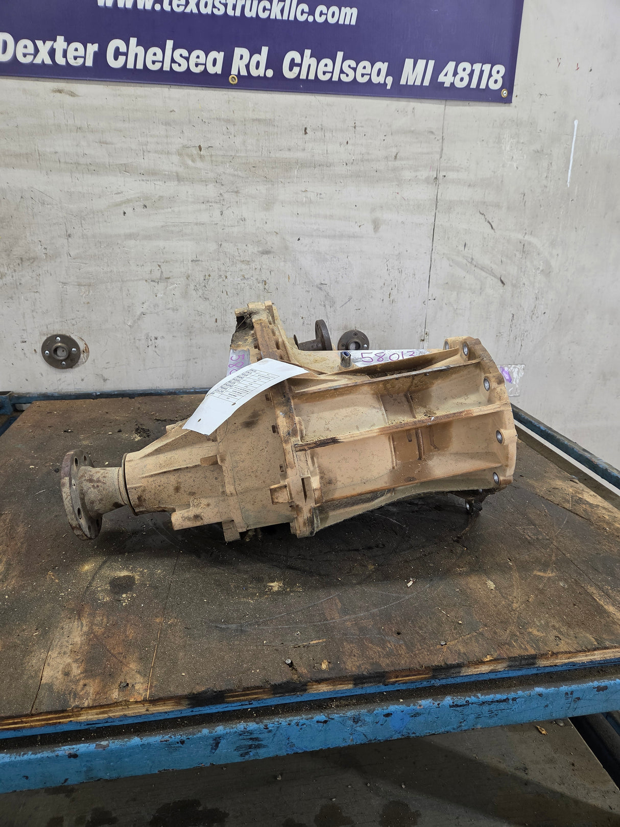 2011-2016 6.2L 6.7L PSD Transfer Case Flange Yoke Manual Floor Shift Ford F250 F350 F450 F550 Super Duty