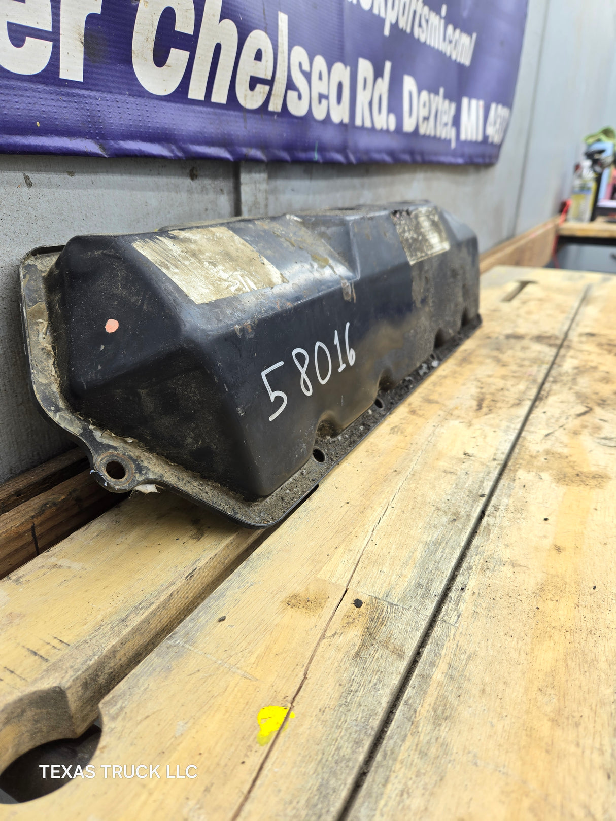 1999-2003 Ford 7.3L Power Stroke Driver Side Valve Cover