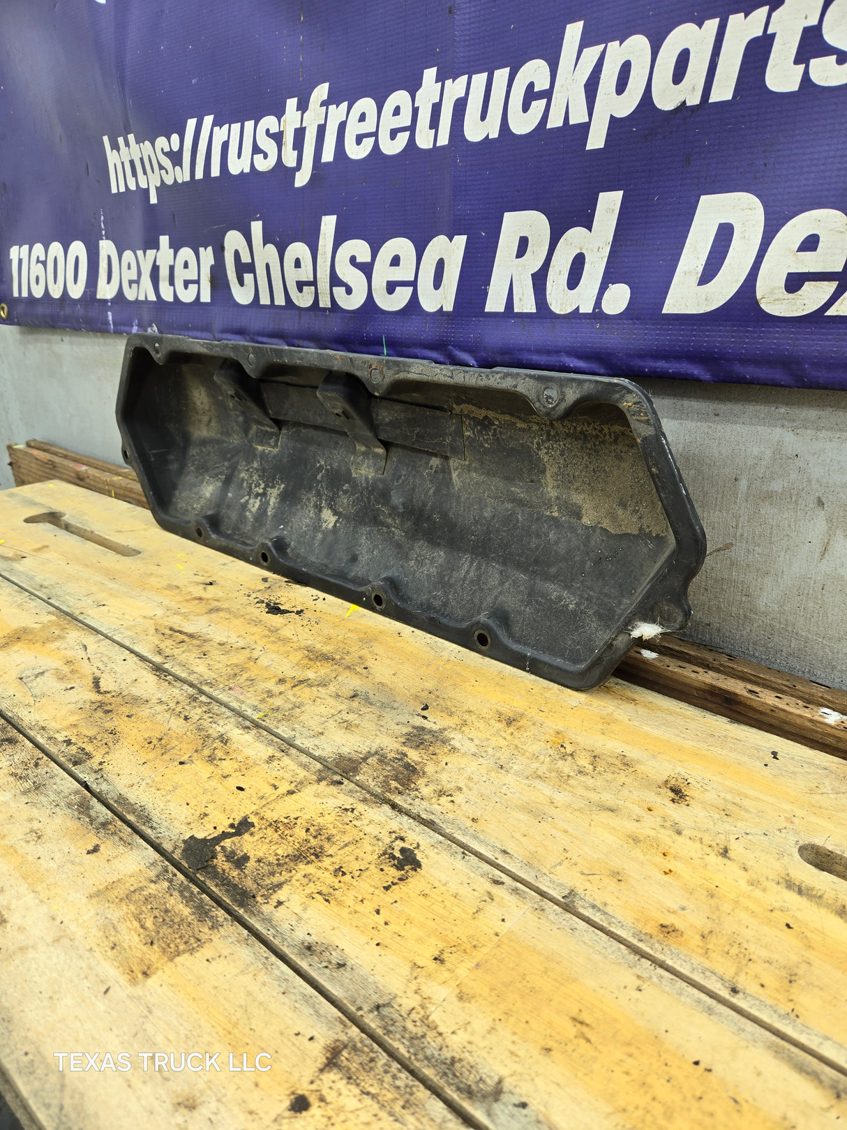 1999-2003 Ford 7.3L Power Stroke Driver Side Valve Cover