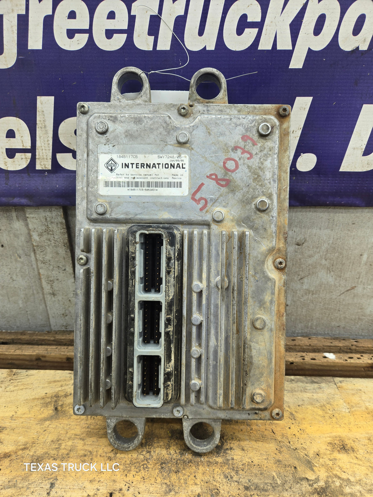2003-3007 Ford F250 F350 F450 F550 6.0L FICM / 1845117C5