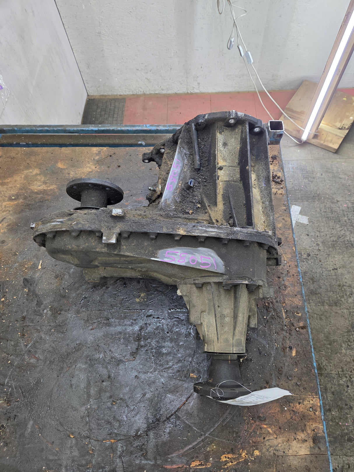 2011-2016 6.2L 6.7L PSD Transfer Case Flange Yoke Manual Shift Ford F250 F350 F450 F550 Super Duty