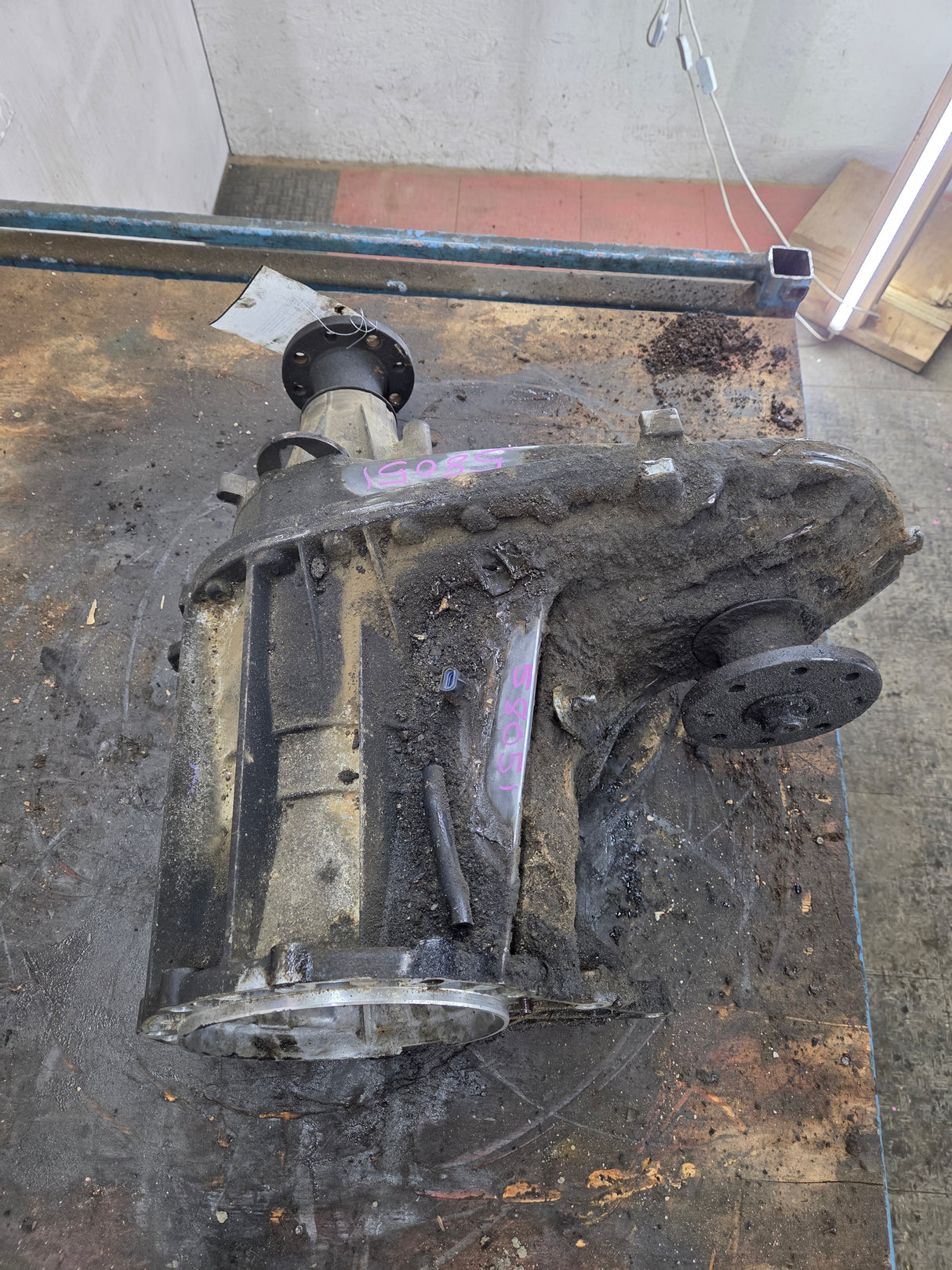 2011-2016 6.2L 6.7L PSD Transfer Case Flange Yoke Manual Shift Ford F250 F350 F450 F550 Super Duty