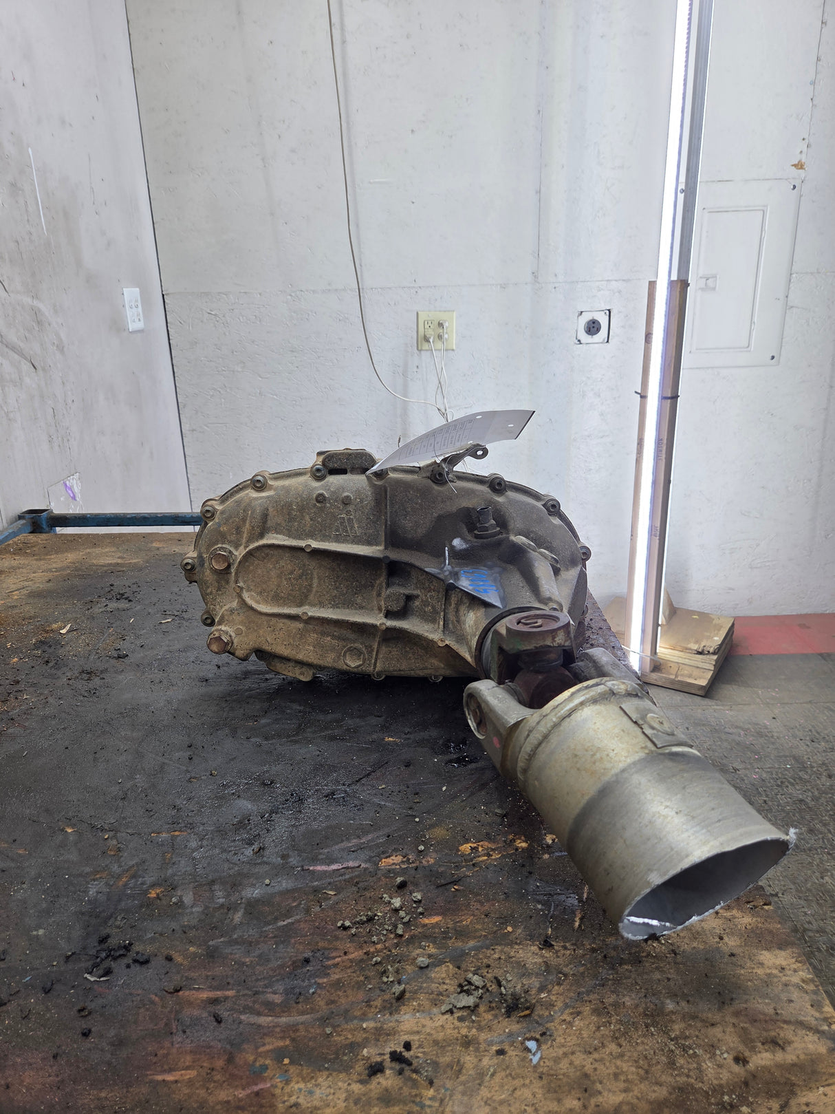 2011-2016 Chevrolet Silverado GMC Sierra 2500HD 3500HD TRANSFER CASE 6L-90