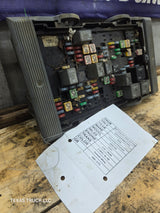 2007-2009 Chevrolet Silverado / GMC Sierra 1500 2500 3500 Engine Bay Fuse Box