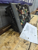 2007-2009 Chevrolet Silverado / GMC Sierra 1500 2500 3500 Engine Bay Fuse Box