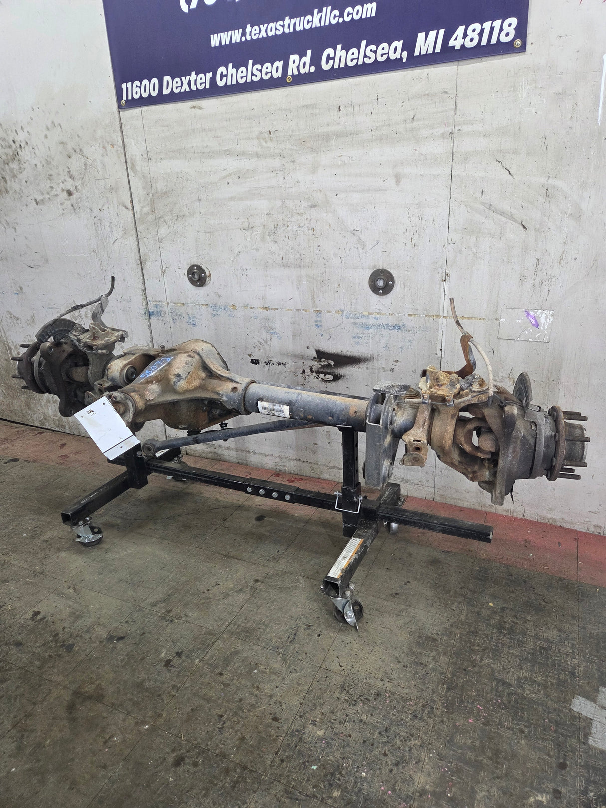 2013-2016 Ford Super Duty F250 F350 FRONT Axle 3.73 Gear Ratio 134k miles