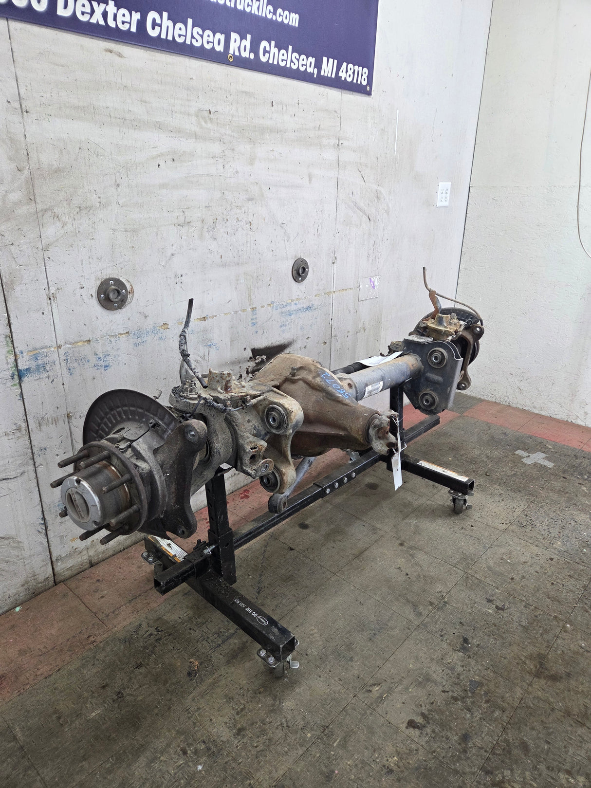 2013-2016 Ford Super Duty F250 F350 FRONT Axle 3.73 Gear Ratio 134k miles