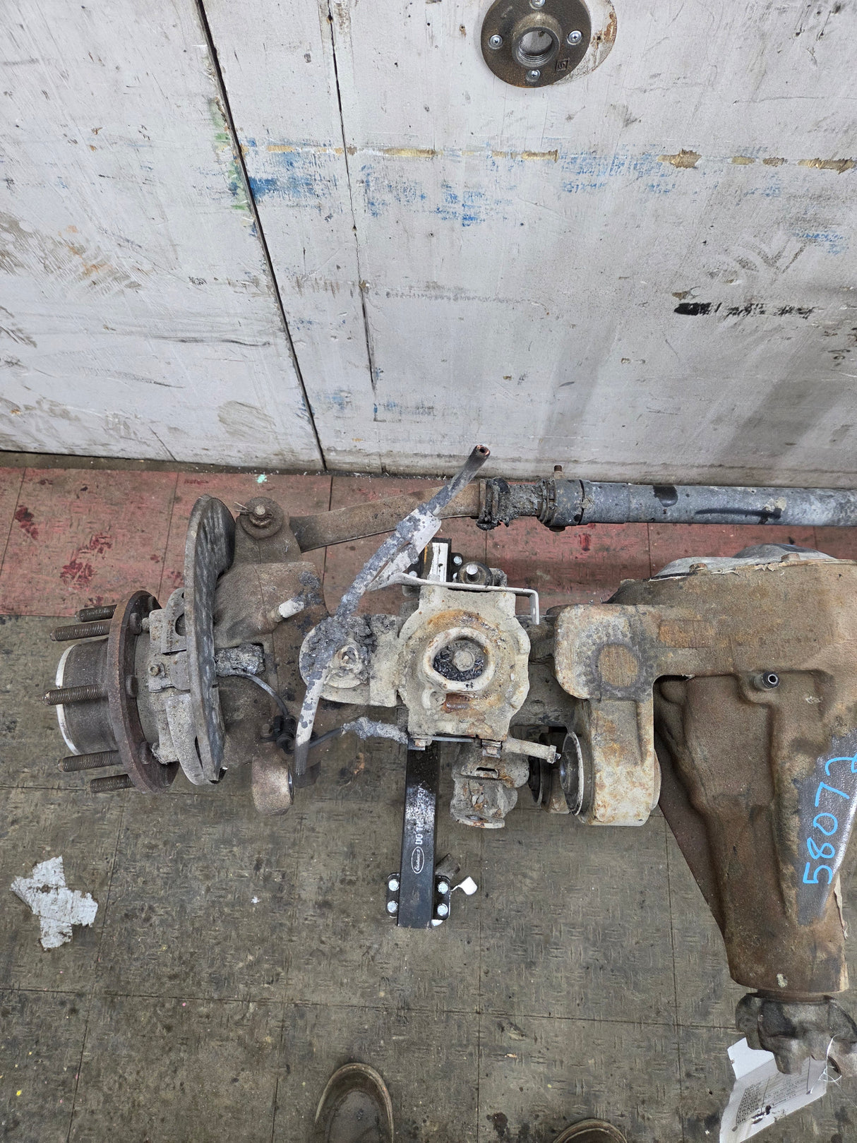 2013-2016 Ford Super Duty F250 F350 FRONT Axle 3.73 Gear Ratio 134k miles