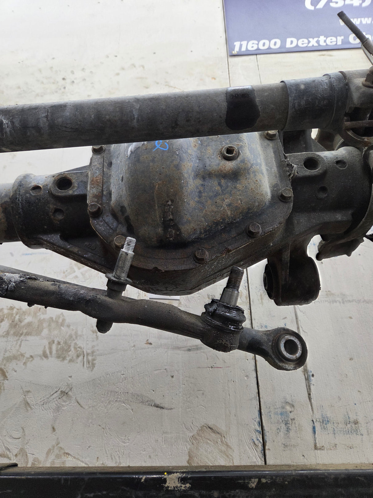 2013-2016 Ford Super Duty F250 F350 FRONT Axle 3.73 Gear Ratio 134k miles