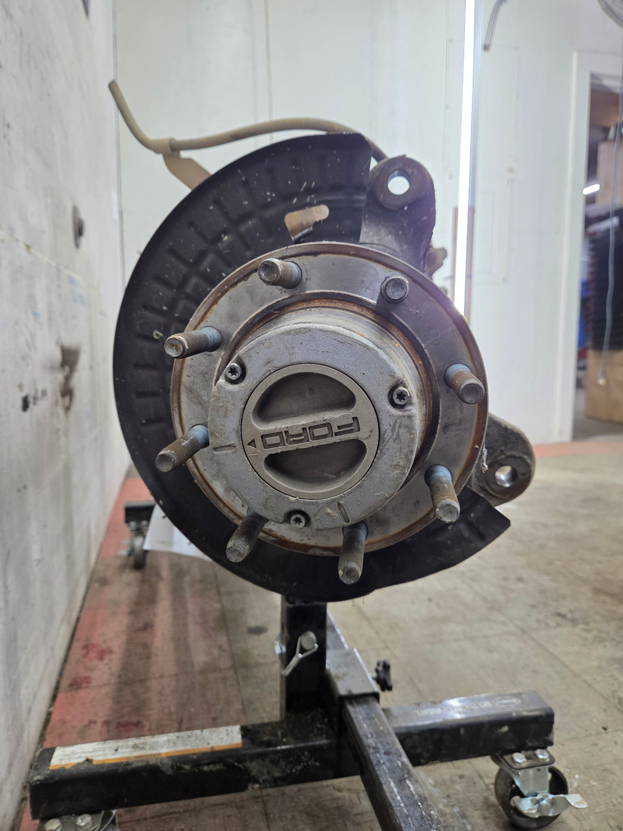 2013-2016 Ford Super Duty F250 F350 FRONT Axle 3.31 Gear Ratio