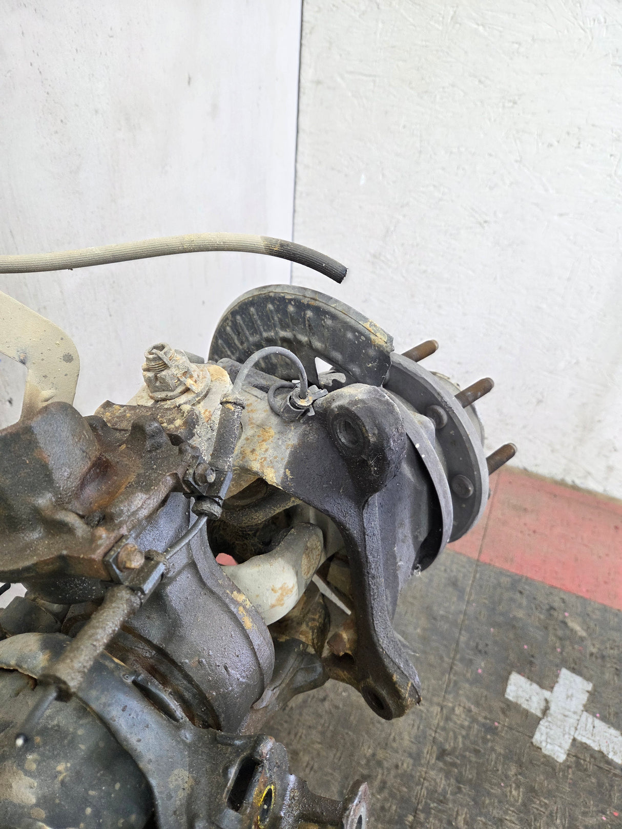 2013-2016 Ford Super Duty F250 F350 FRONT Axle 3.31 Gear Ratio
