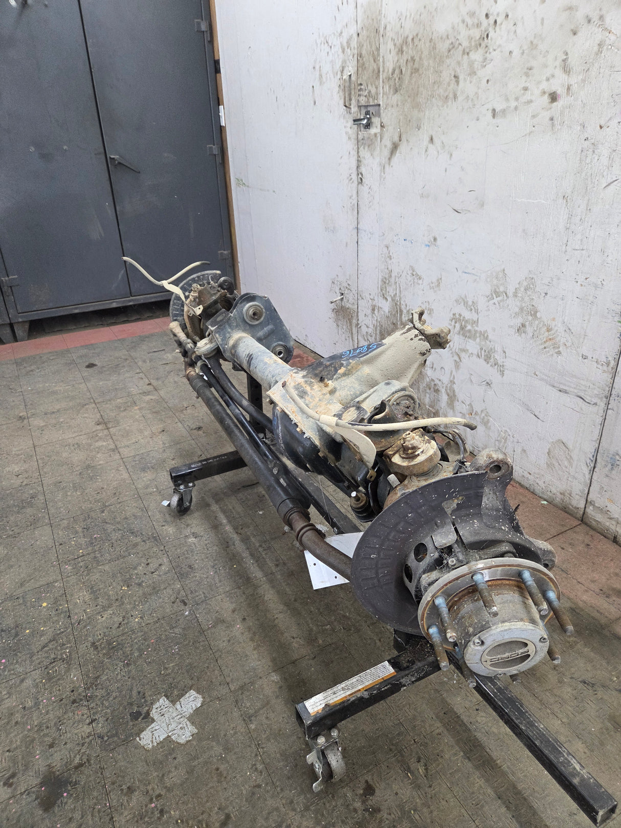 2013-2016 Ford Super Duty F250 F350 FRONT Axle 3.31 Gear Ratio