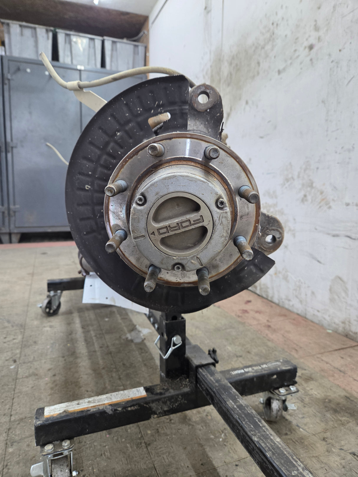 2013-2016 Ford Super Duty F250 F350 FRONT Axle 3.31 Gear Ratio