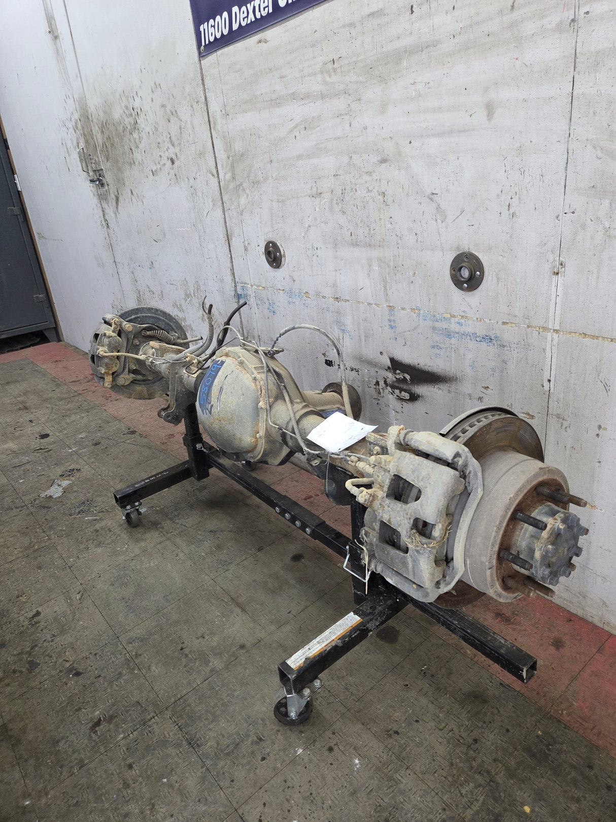 2013-2016 Ford Super Duty F250 F350 Rear Axle 3.31 Gear Ratio Rear End