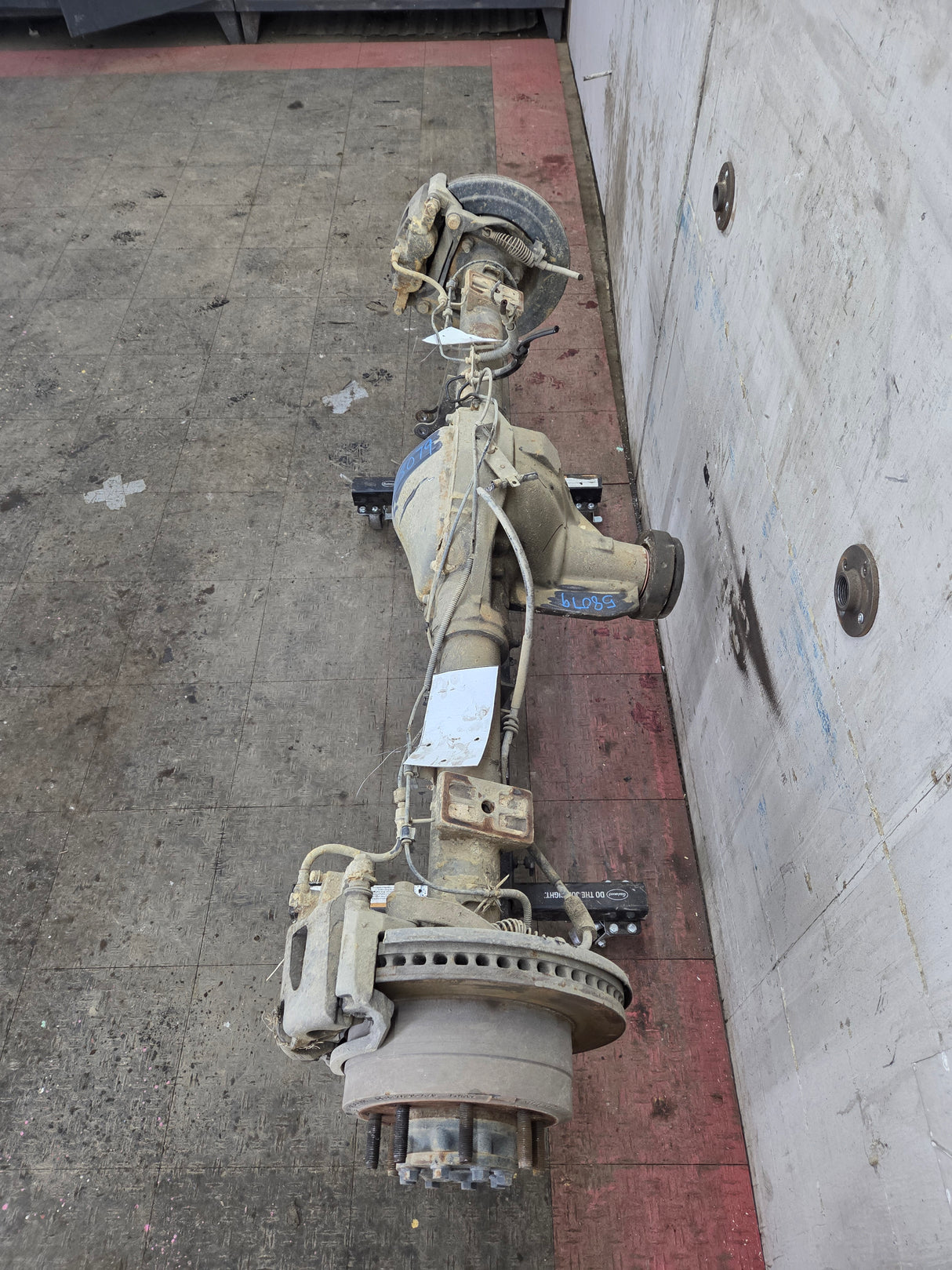 2013-2016 Ford Super Duty F250 F350 Rear Axle 3.31 Gear Ratio Rear End