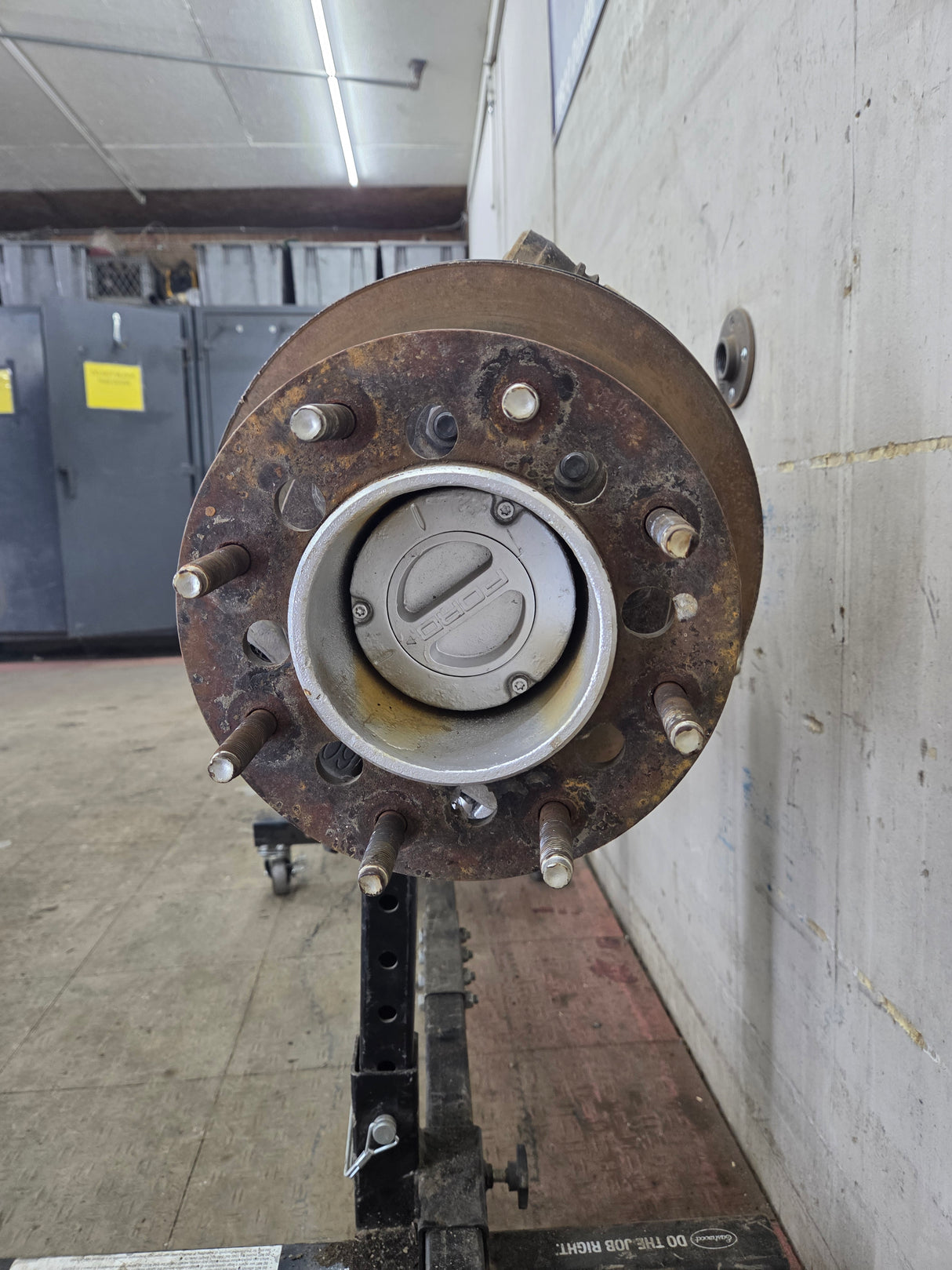 2005-2010 Ford Super Duty F350 DRW Dually FRONT Axle 4.10 Gear Ratio