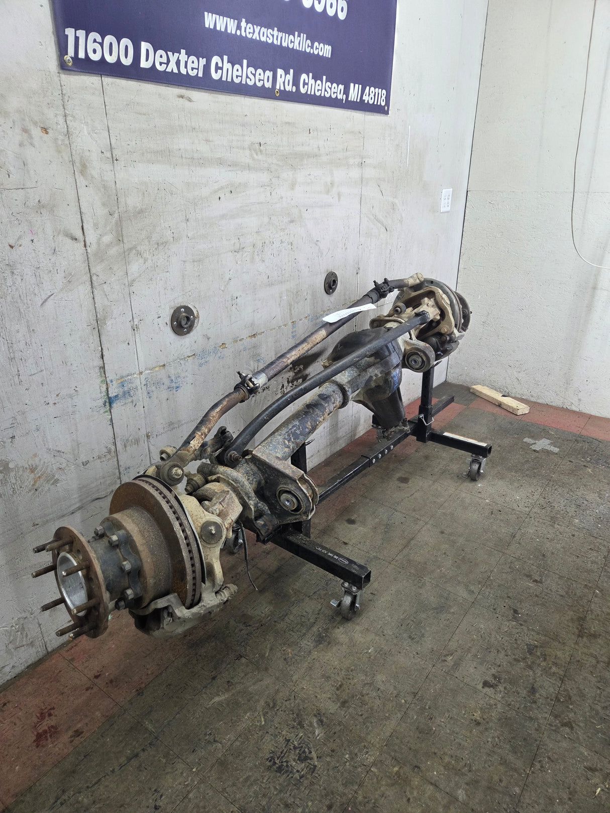2005-2010 Ford Super Duty F350 DRW Dually FRONT Axle 4.10 Gear Ratio