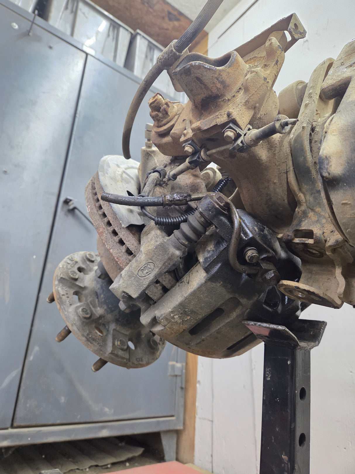 2005-2010 Ford Super Duty F350 DRW Dually FRONT Axle 4.10 Gear Ratio