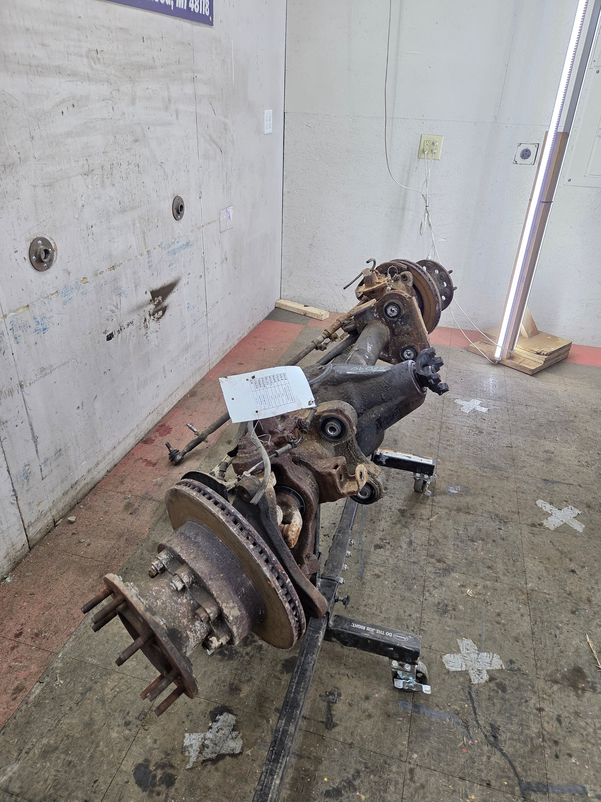 2013-2016 Ford Super Duty F350 Dually FRONT Axle 4.10 Gear Ratio 237k miles