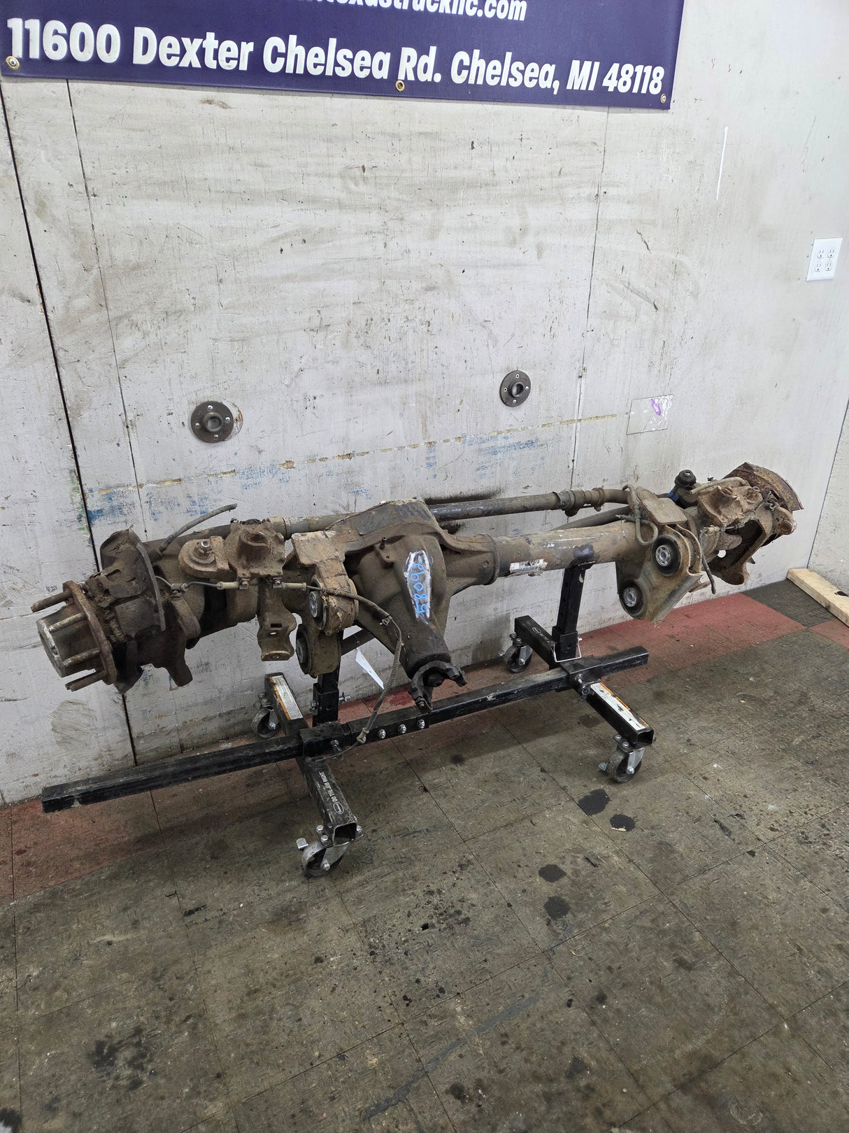 2008-2010 Ford Super Duty F250 F350 SRW FRONT Axle 4.10 Gear Ratio 155k miles