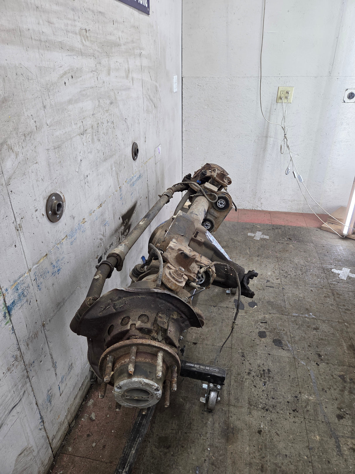 2008-2010 Ford Super Duty F250 F350 SRW FRONT Axle 4.10 Gear Ratio 155k miles