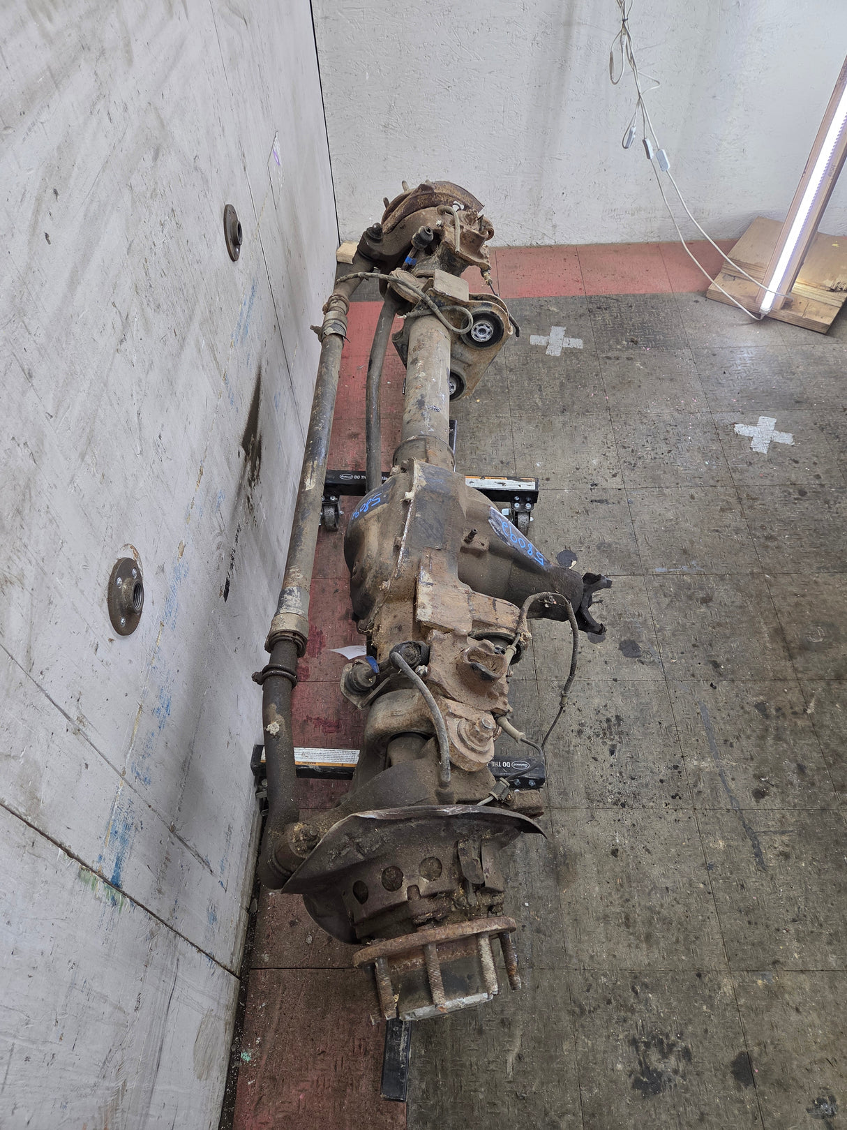 2008-2010 Ford Super Duty F250 F350 SRW FRONT Axle 4.10 Gear Ratio 155k miles